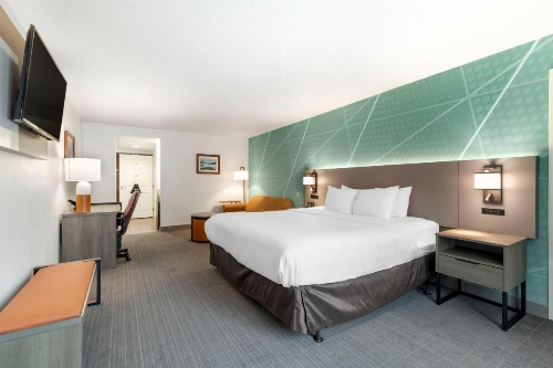 Comfort Inn & Suites image 19
